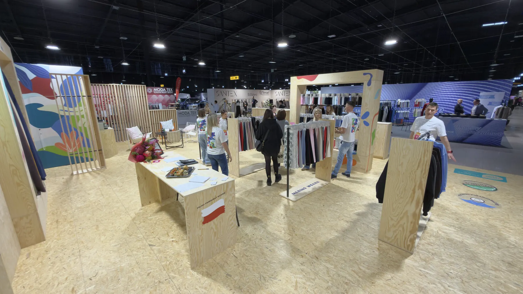 Panorama standu PPHU Jakub Wendler podczas Fast Textile